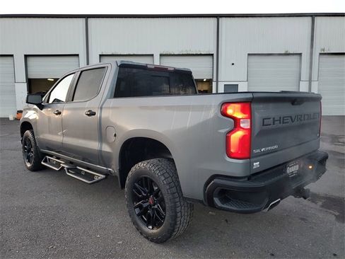Used 2020 Chevrolet Silverado 1500 LT Trail Boss image 3
