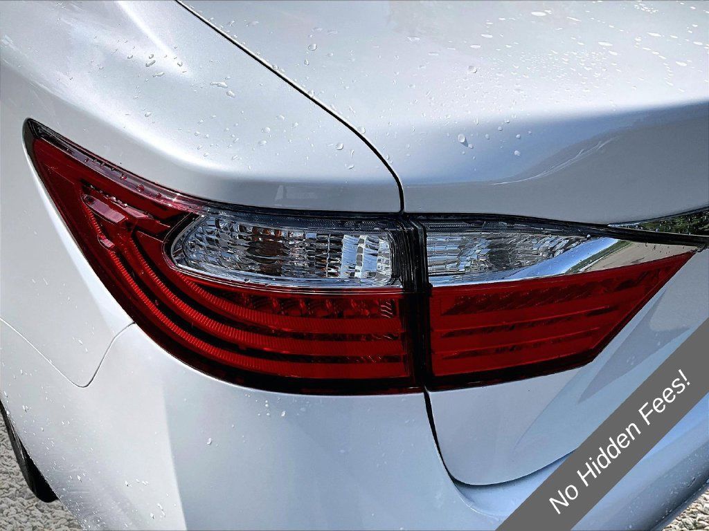 Used 2014 Lexus ES 350 w/ Luxury Package FWD image 26