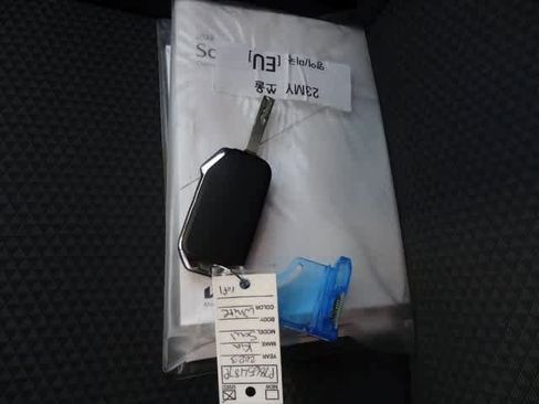 Used 2023 Kia Soul LX image 28