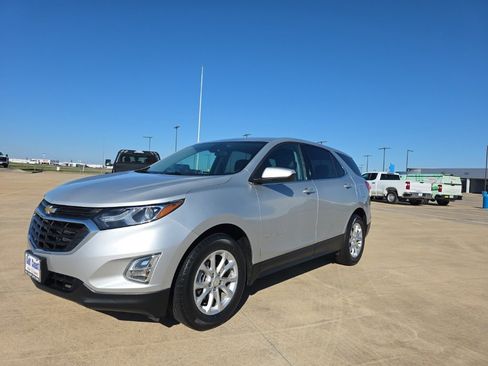 Used 2020 Chevrolet Equinox LT image 1