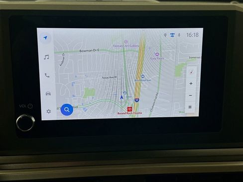 Used 2025 Toyota Tacoma SR5 image 13