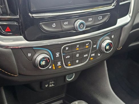 Used 2020 Chevrolet Traverse Premier image 37