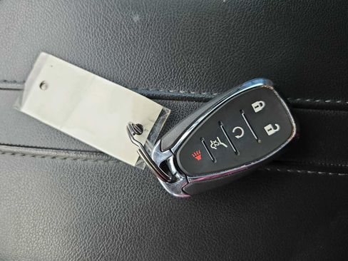 Used 2022 Chevrolet Blazer LT FWD image 24