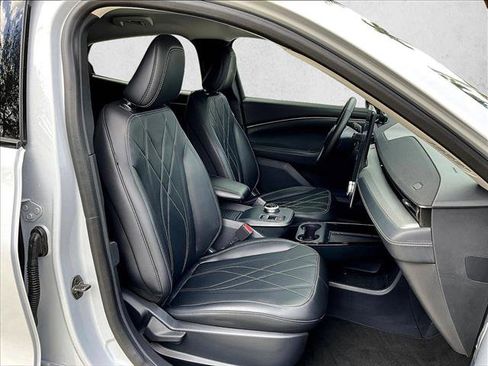 Used 2021 Ford Mustang Mach-E Select image 7