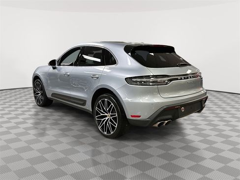 Used 2024 Porsche Macan S image 3