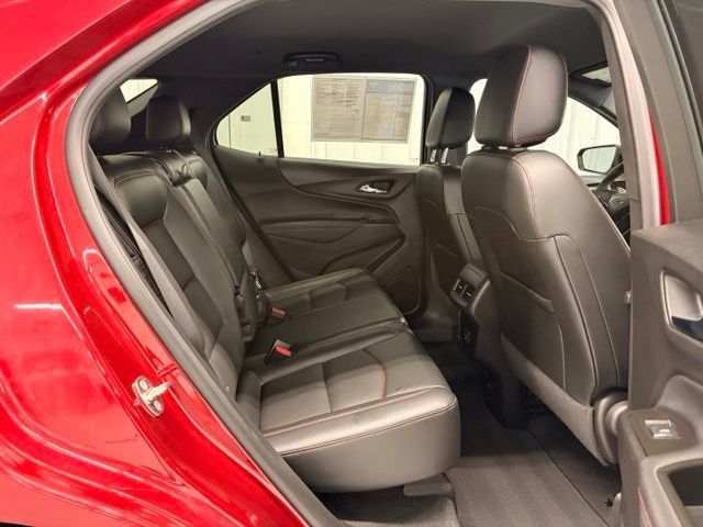 Used 2023 Chevrolet Equinox RS w/ RS Leather Package FWD image 9