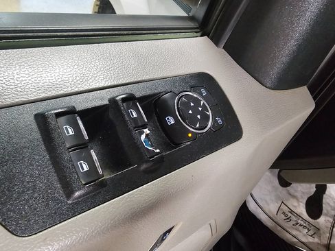 Used 2018 Ford F150 XL w/ Equipment Group 101A Mid image 15