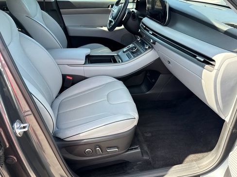 Used 2025 Hyundai Palisade SEL FWD image 13