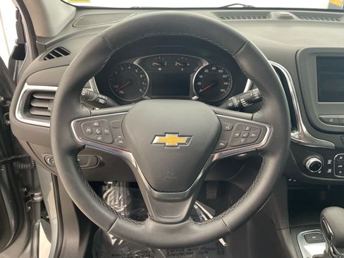 Used 2024 Chevrolet Equinox LT AWD/4WD image 12