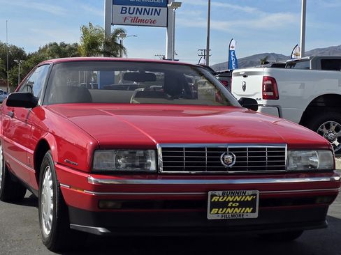 Used 1993 Cadillac Allante image 3