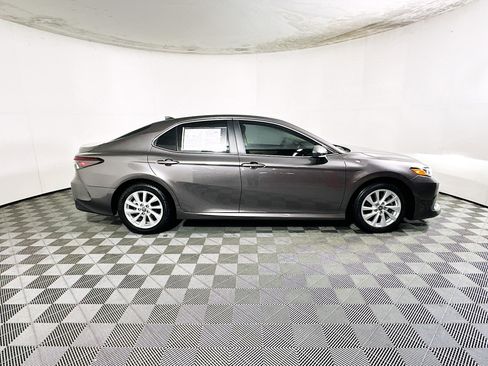 Used 2023 Toyota Camry LE image 2
