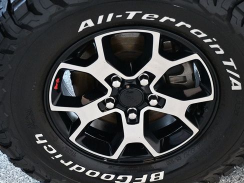Used 2018 Jeep Wrangler Unlimited Rubicon AWD/4WD image 23