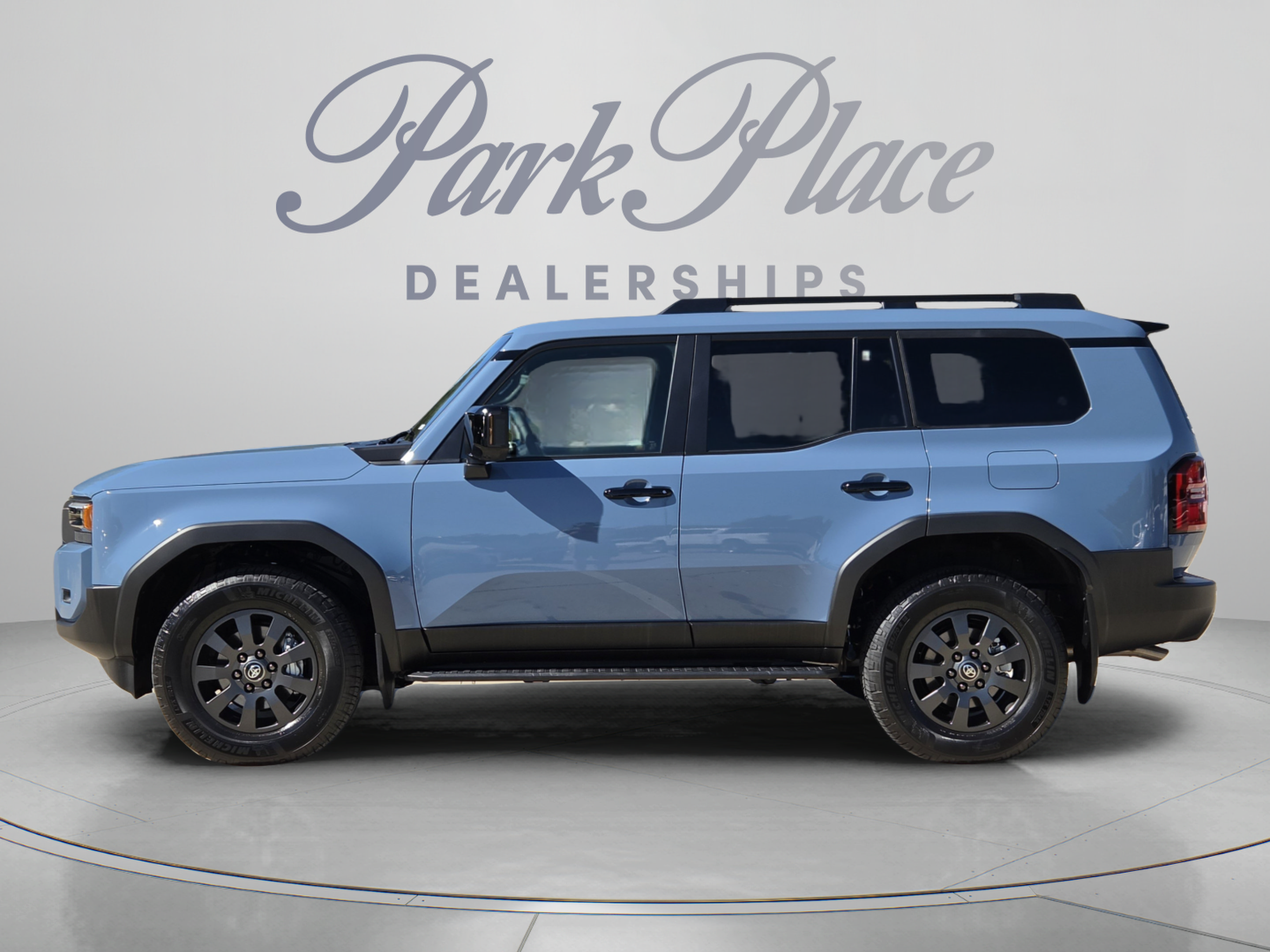 Used 2026 Toyota Land Cruiser w/ Premium Package AWD/4WD image 2