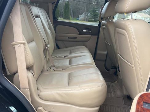 Used 2010 Chevrolet Tahoe LT w/ Luxury Package AWD/4WD image 13