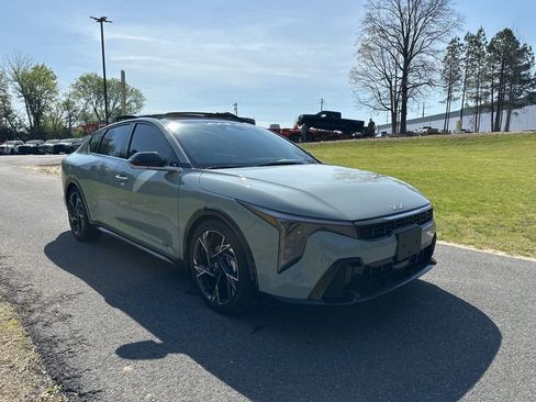 Used 2025 Kia K4 GT-Line w/ GT-Line Sunroof Package image 3