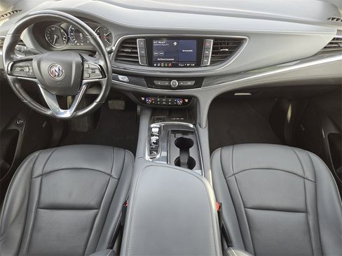 Used 2024 Buick Enclave Premium image 22