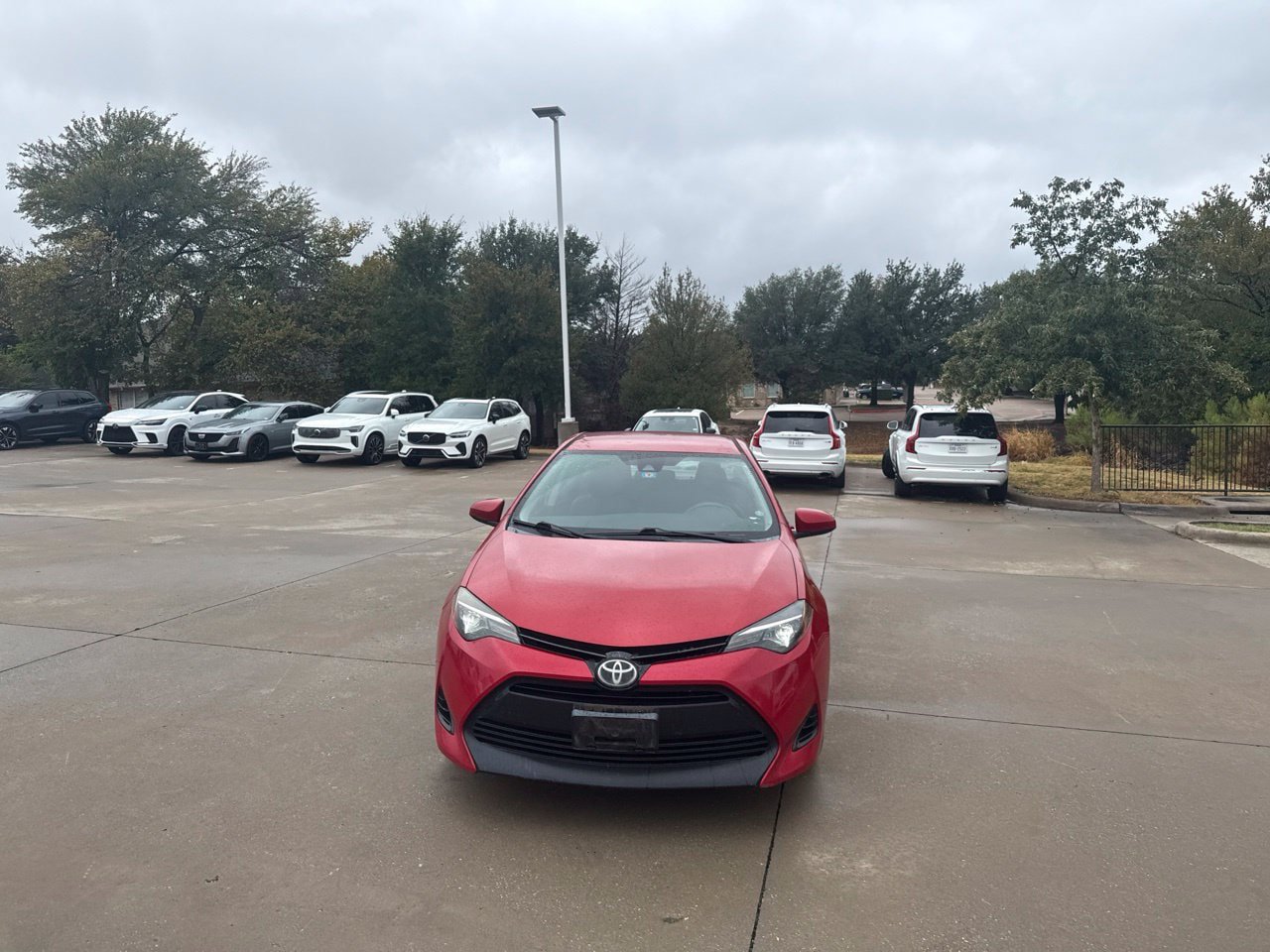 Used 2017 Toyota Corolla LE FWD image 3
