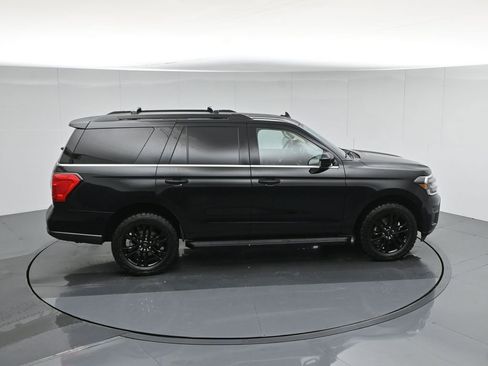 Used 2022 Ford Expedition XLT image 43