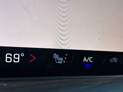 Certified 2025 Chevrolet Tahoe LT image 35