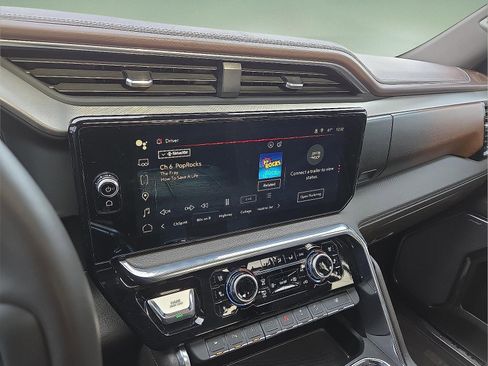 Used 2024 GMC Sierra 1500 Denali w/ Denali Reserve Package image 16