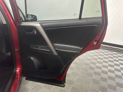 Used 2017 Toyota RAV4 XLE image 17