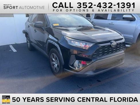 Used 2021 Toyota RAV4 LE FWD image 1