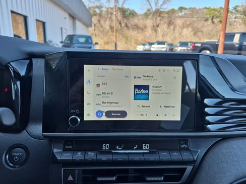 Used 2026 Toyota Camry LE image 31