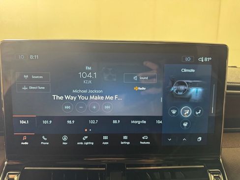 Used 2024 Lincoln Navigator Reserve w/ Monochromatic Package AWD/4WD image 18