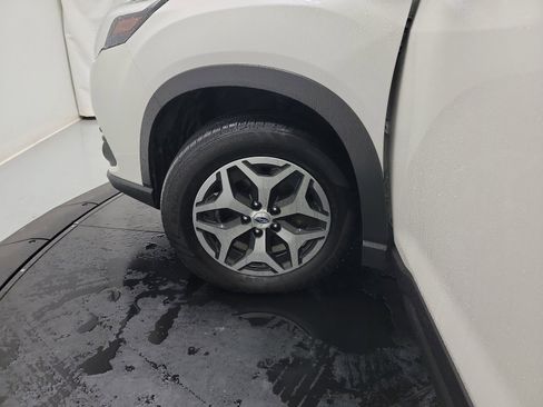 Used 2022 Subaru Forester Premium image 30