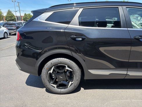 New 2026 Kia Sportage EX AWD/4WD image 7