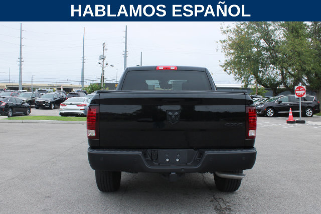 Used 2024 RAM 1500 Warlock AWD/4WD image 4