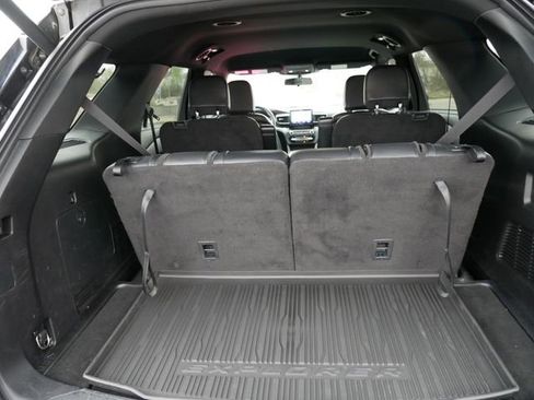 Used 2020 Ford Explorer XLT w/ Equipment Group 202A AWD/4WD image 6