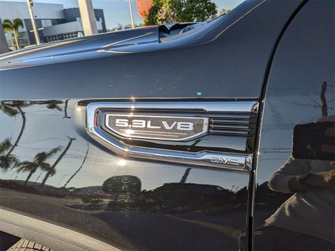 Used 2024 GMC Sierra 1500 Denali w/ Denali Reserve Package image 9