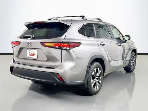 New 2026 Toyota Highlander XLE AWD/4WD image 4