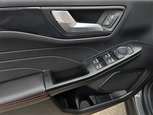 New 2025 Ford Escape ST-Line w/ Tech Pack #1 image 10