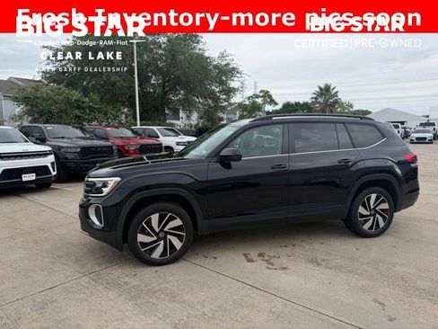 Used 2024 Volkswagen Atlas SE FWD image 1