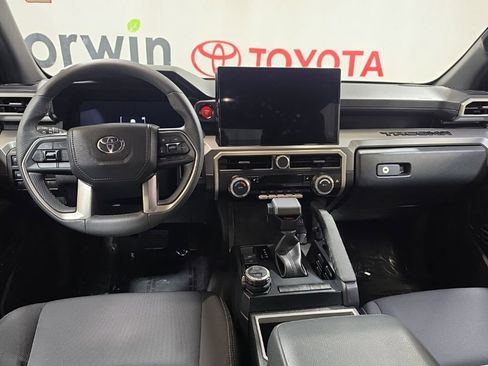 Used 2024 Toyota Tacoma TRD Off-Road AWD/4WD image 20