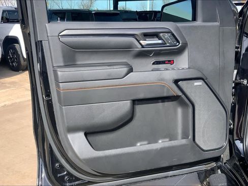 Certified 2023 GMC Sierra 1500 AT4 w/ Technology Package image 21