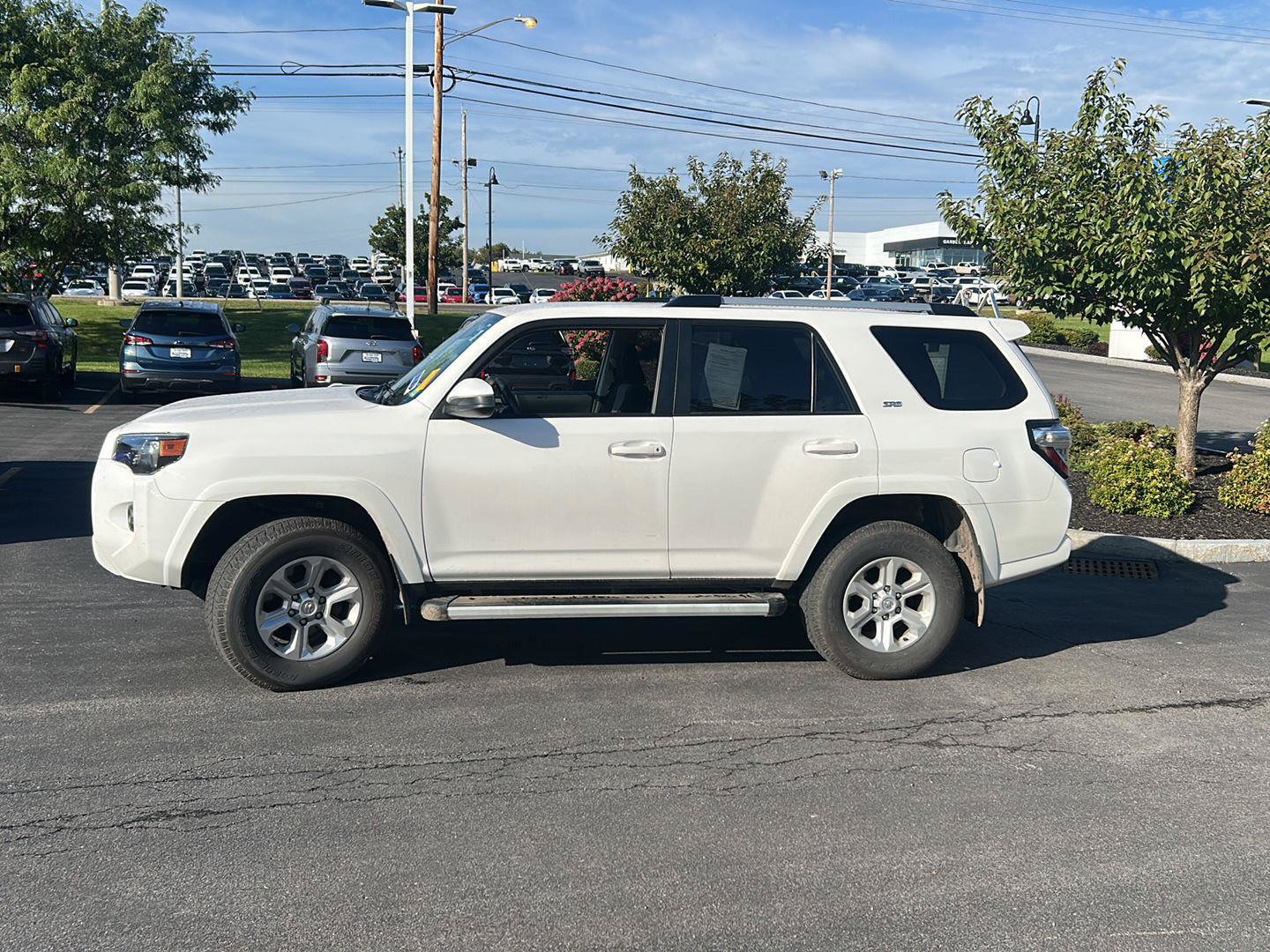 Used 2024 Toyota 4Runner SR5 AWD/4WD image 4