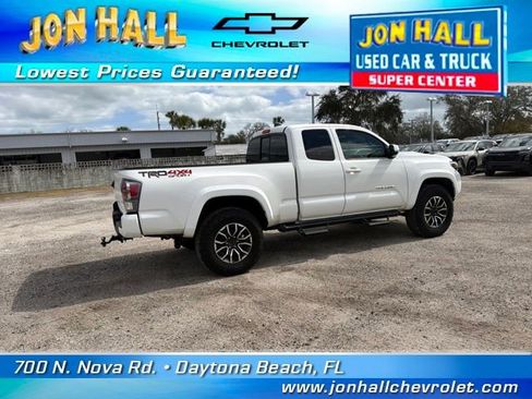 Used 2022 Toyota Tacoma TRD Sport w/ TRD Premium Sport Package image 12