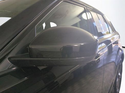 Used 2025 Land Rover Range Rover Velar Dynamic SE image 12