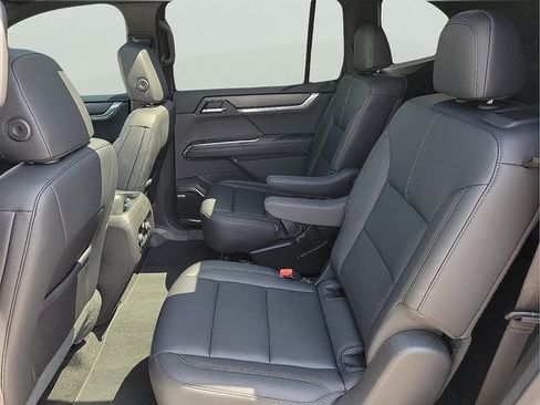 Used 2026 GMC Acadia Elevation w/ Black Edition FWD image 15