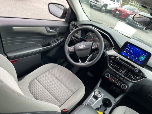 Certified 2021 Ford Escape SE w/ SE Sport Appearance Package image 22