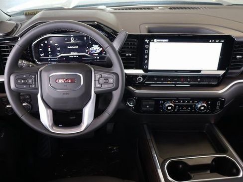 New 2025 GMC Sierra 2500 SLT w/ SLT Premium Package image 17