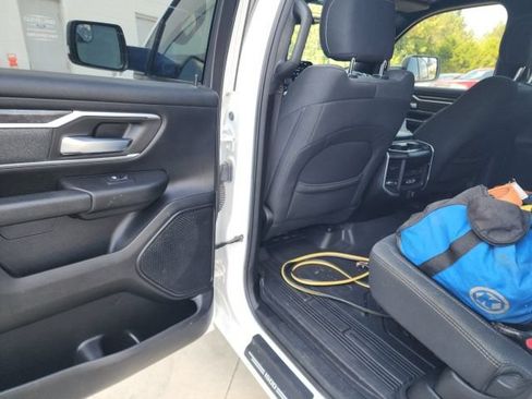Used 2020 RAM 1500 Big Horn AWD/4WD image 32