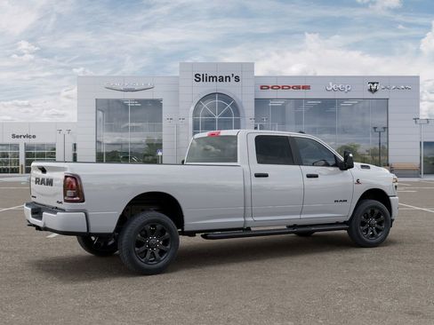 New 2026 RAM 3500 Big Horn AWD/4WD image 4