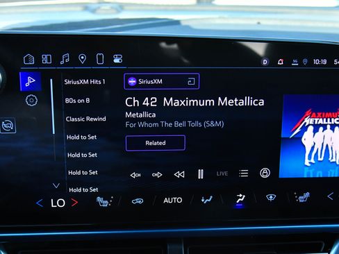 Used 2024 Chevrolet Equinox EV LT w/ LPO, Trailering Package image 26