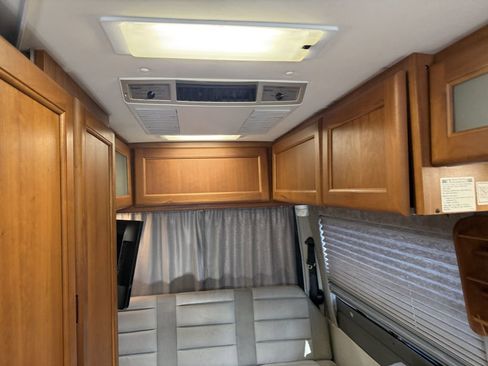 Used 2008 Dodge Sprinter 2500 w/ Trailer Tow Group image 56