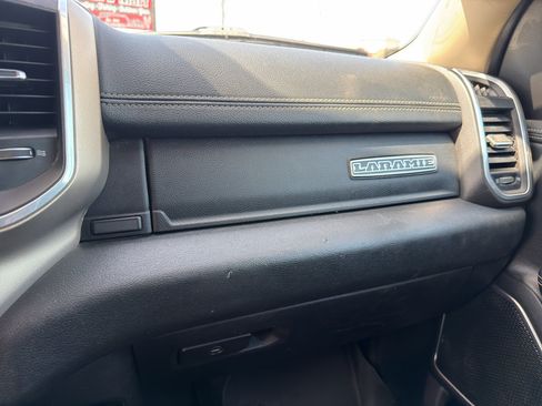 Used 2020 RAM 1500 Laramie AWD/4WD image 38