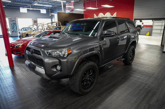 Used 2019 Toyota 4Runner TRD Off-Road Premium AWD/4WD image 2